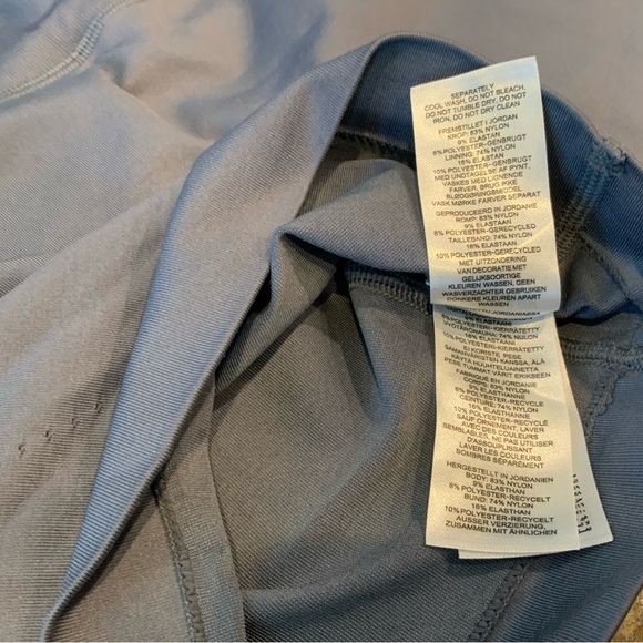 GYMSHARK SWEAT SEAMLESS SHORTS Size M - Picture 7 of 7